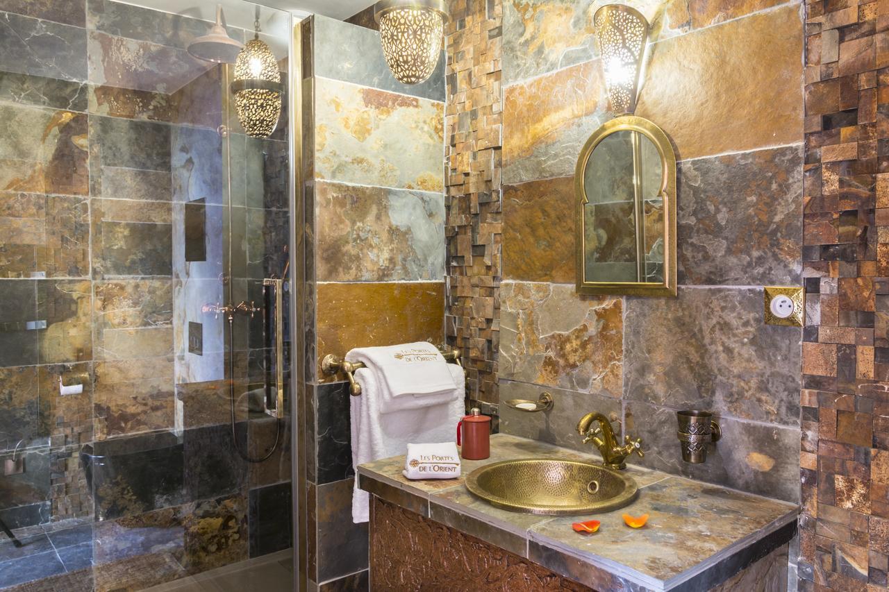 Les Portes De L'orient Riad Tours